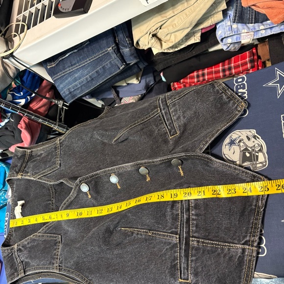 Universal Thread Black Denim Vest - Picture 5 of 6